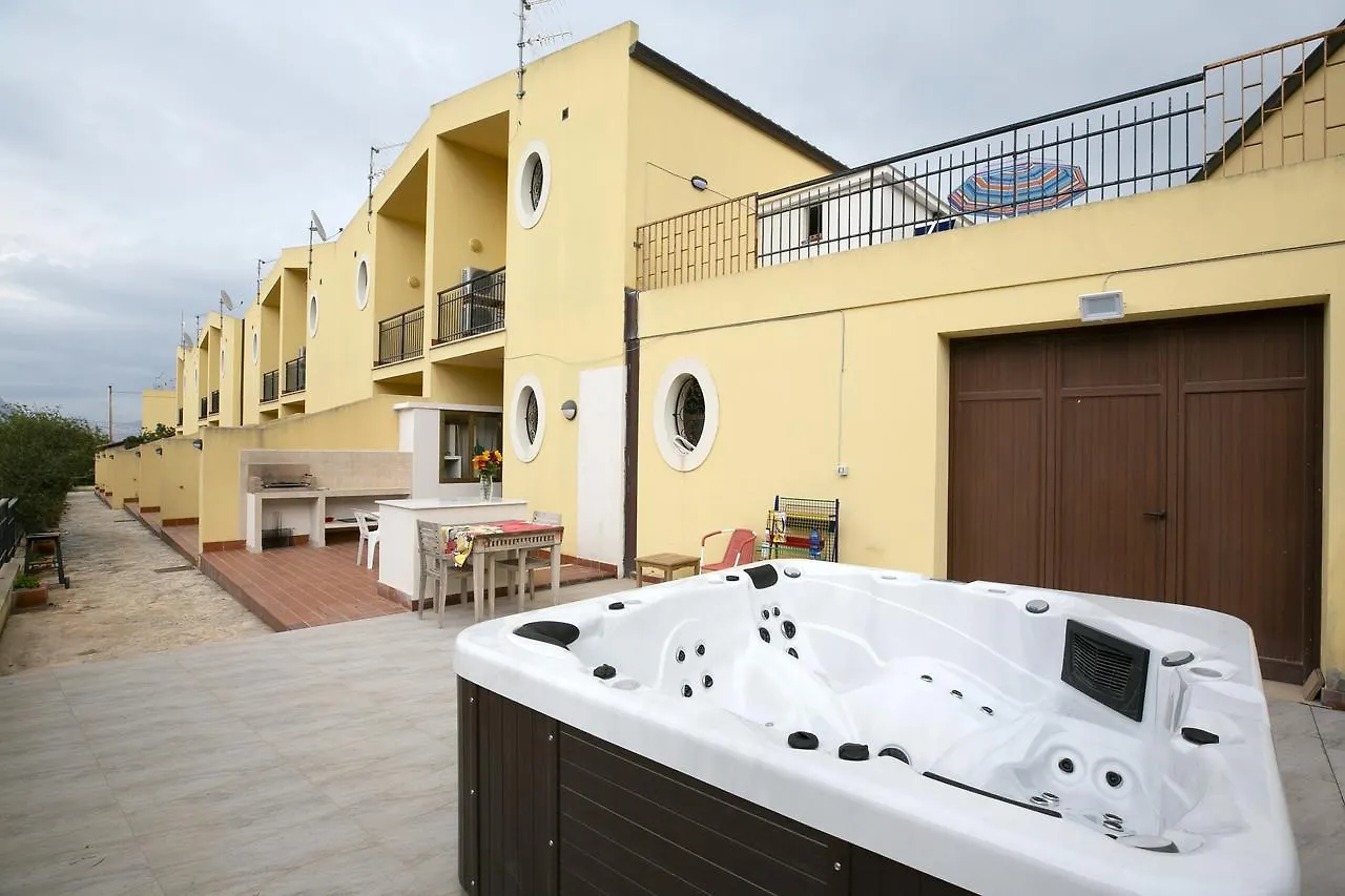 Residence Eneide Aparthotel