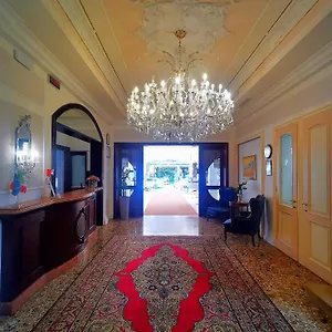 https://hotel-edelweiss-lido-di-jesolo.hotelslidodijesolo.com